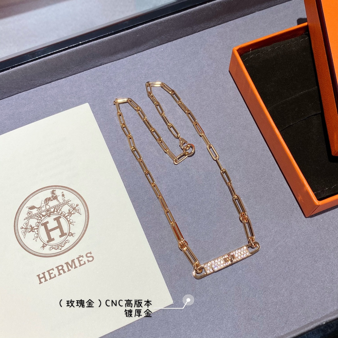 Hermès belt button Necklace