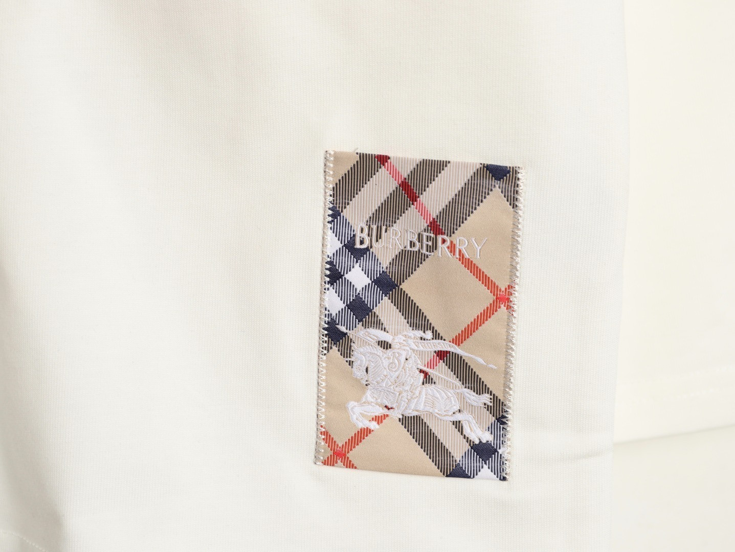 B**rry 25ss long-sleeved t-shirt