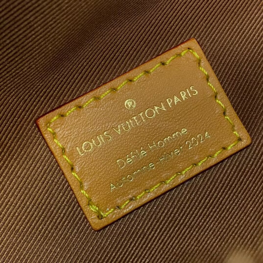 LV Rush Bumbag M11539 30 x 15 x 8CM