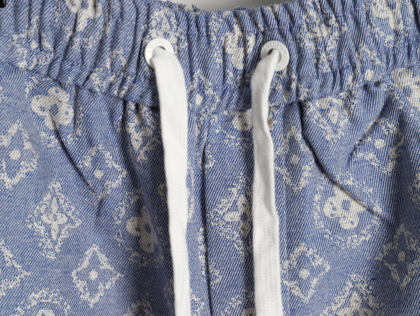 l0*is V*t0n lv shorts