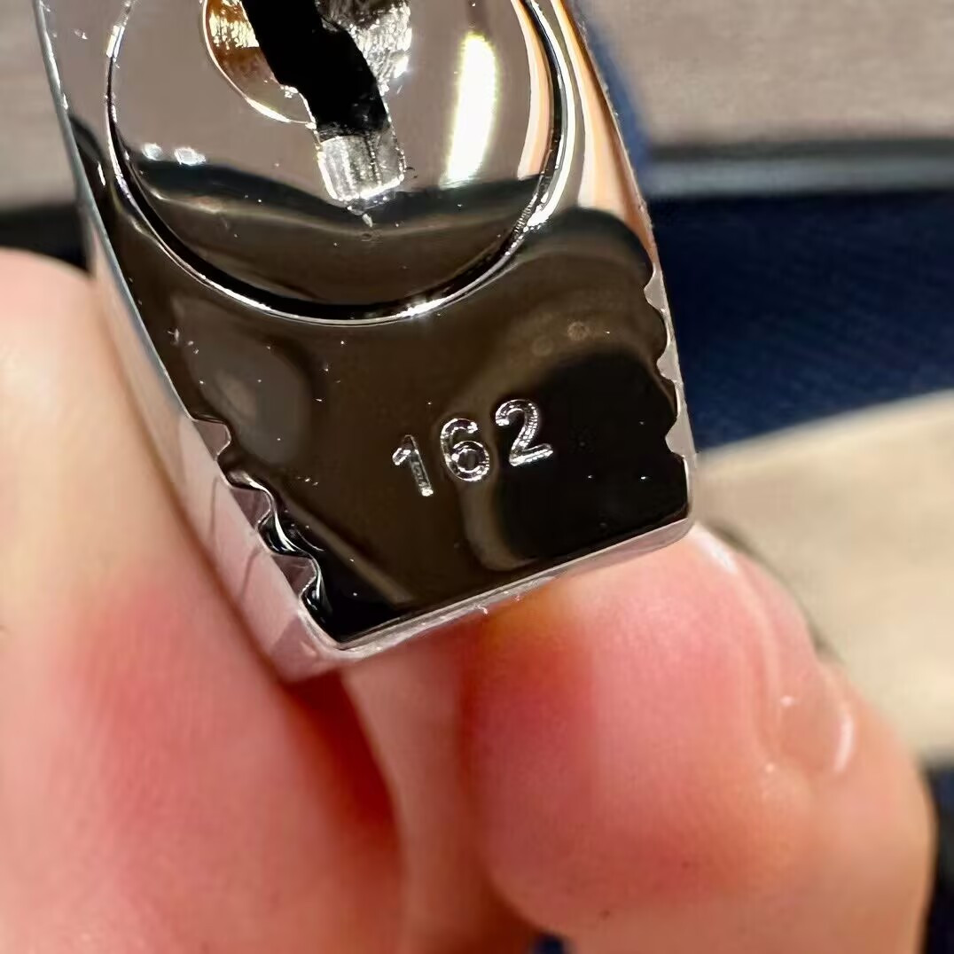 HERMÈS BIRKIN EPSOM 25 30 (Horse charm not included)