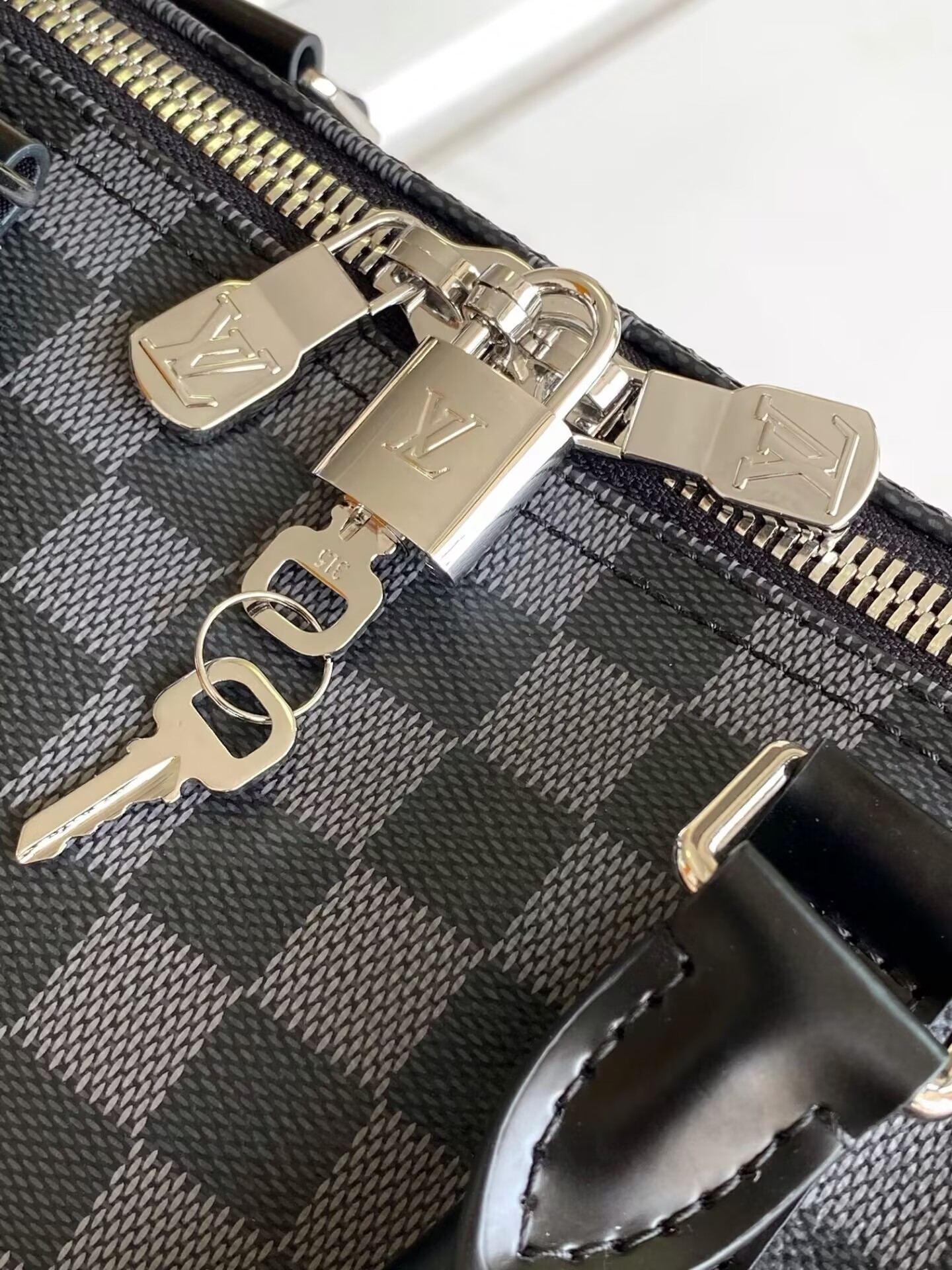 LV Keepall Bandoulière 50 N00096 50x29x23cm