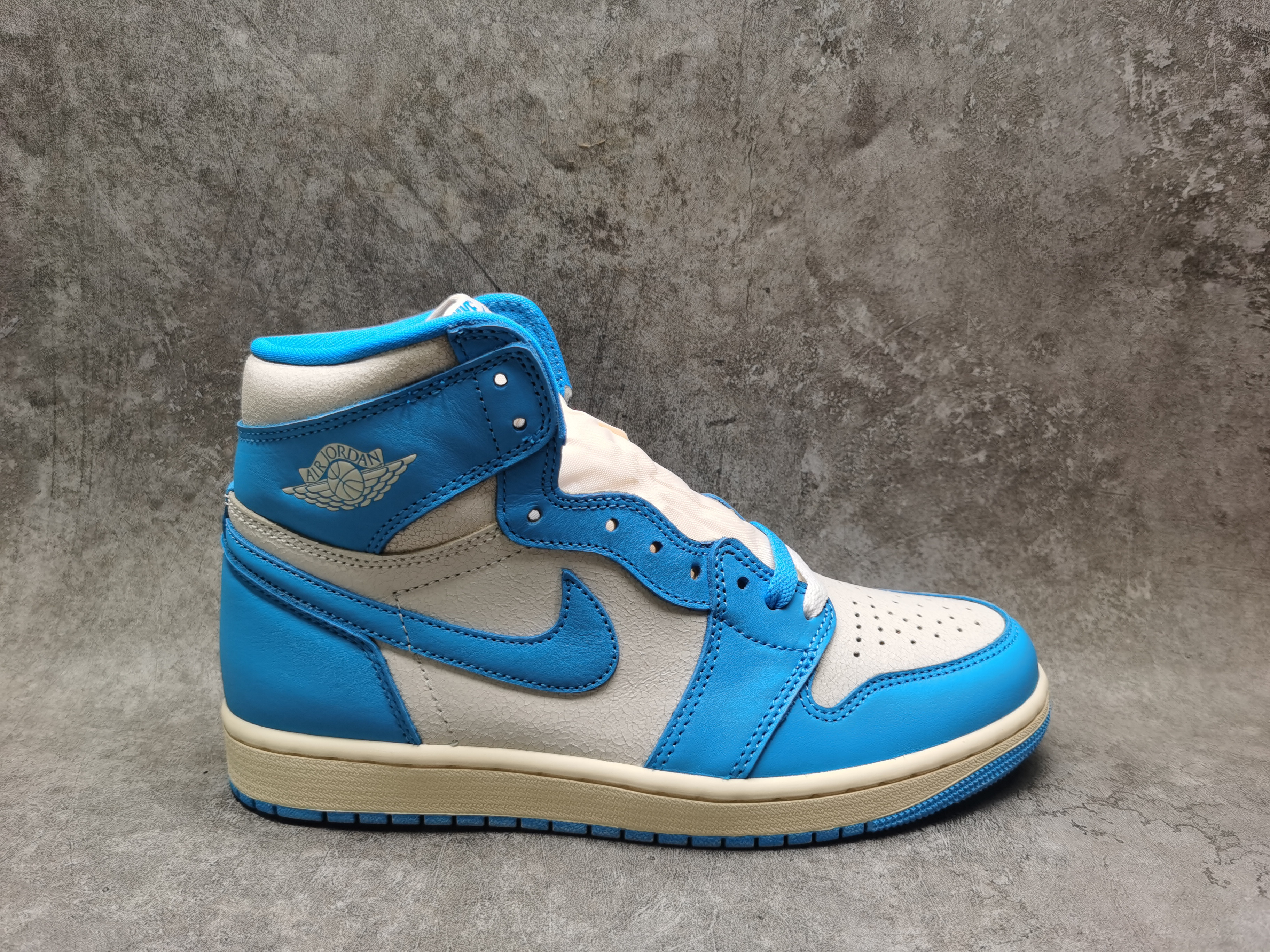 UA Jordan 1 Retro High OG