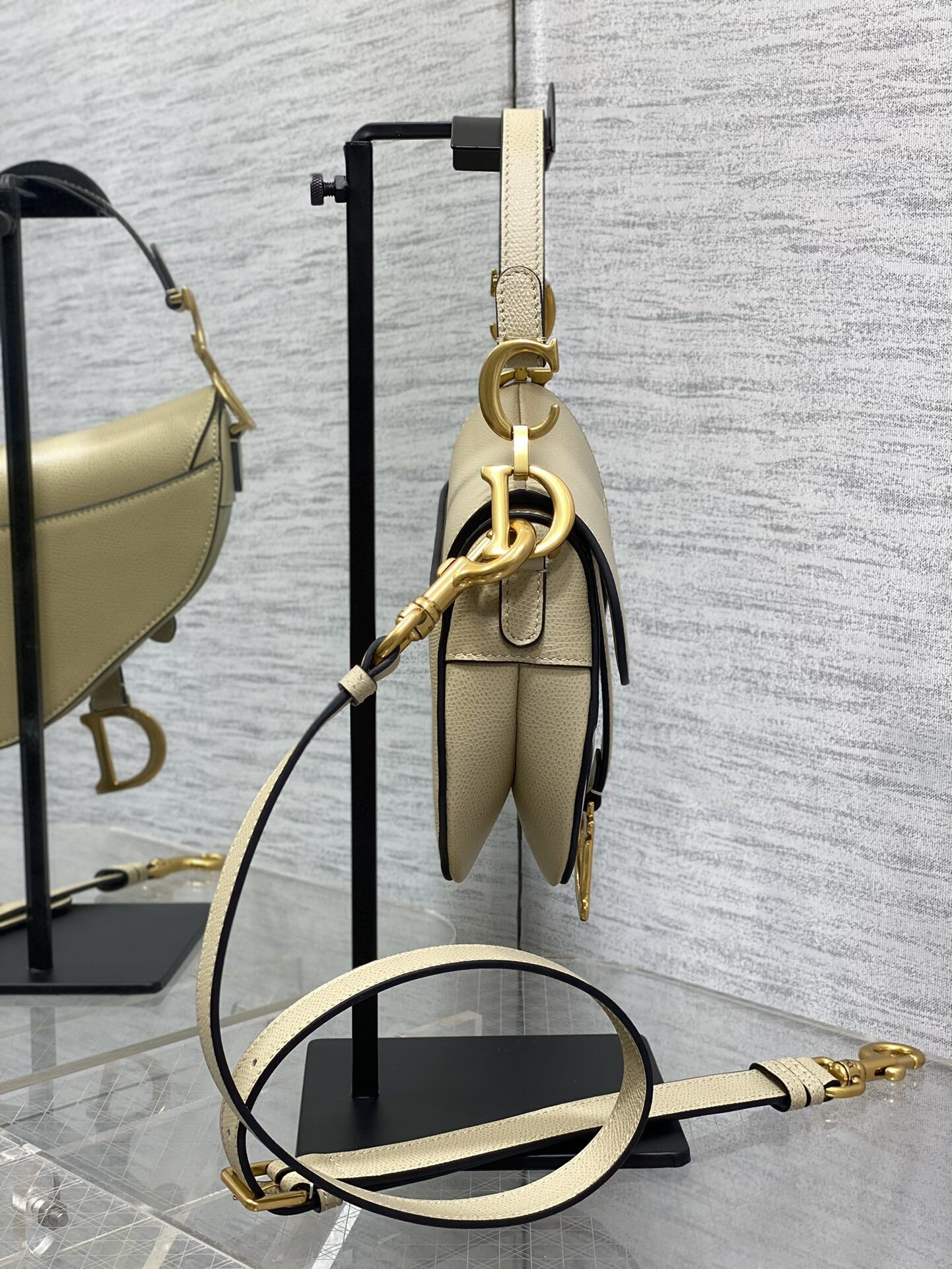 D*or saddle bag 25.5 x 20 x 6.5cm