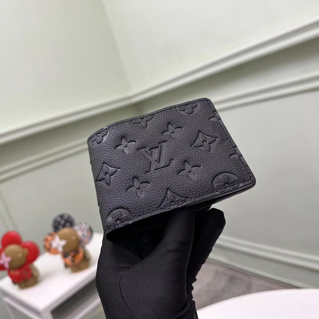 LV Short clip multiple wallet M82072