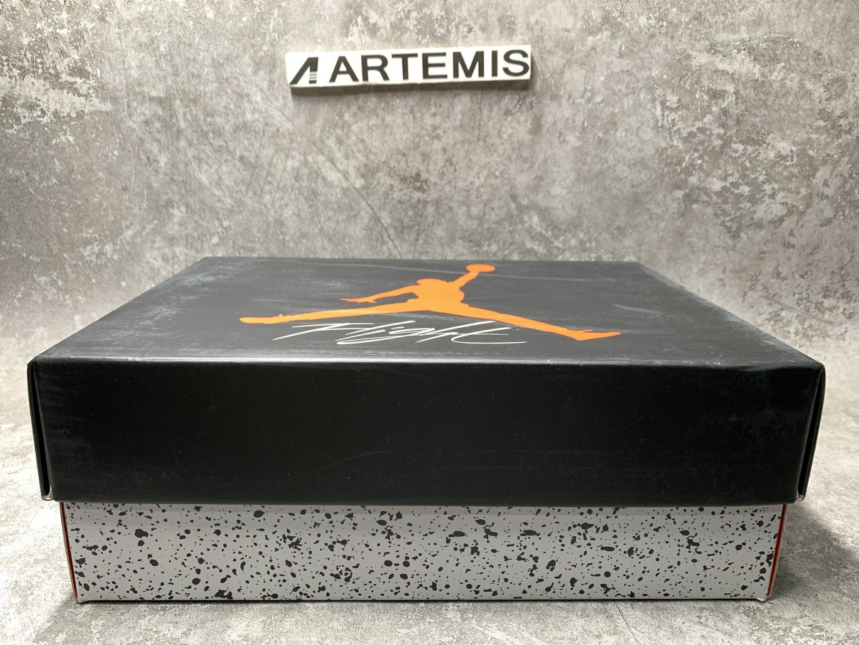 Air Jordan 4 Retro White Oreo