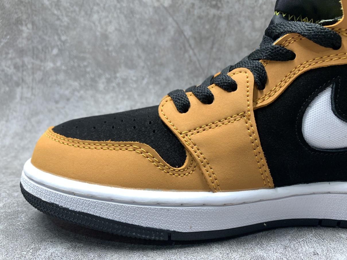 Air Jordan 1 High Zoom Air CMFT Black Monarch