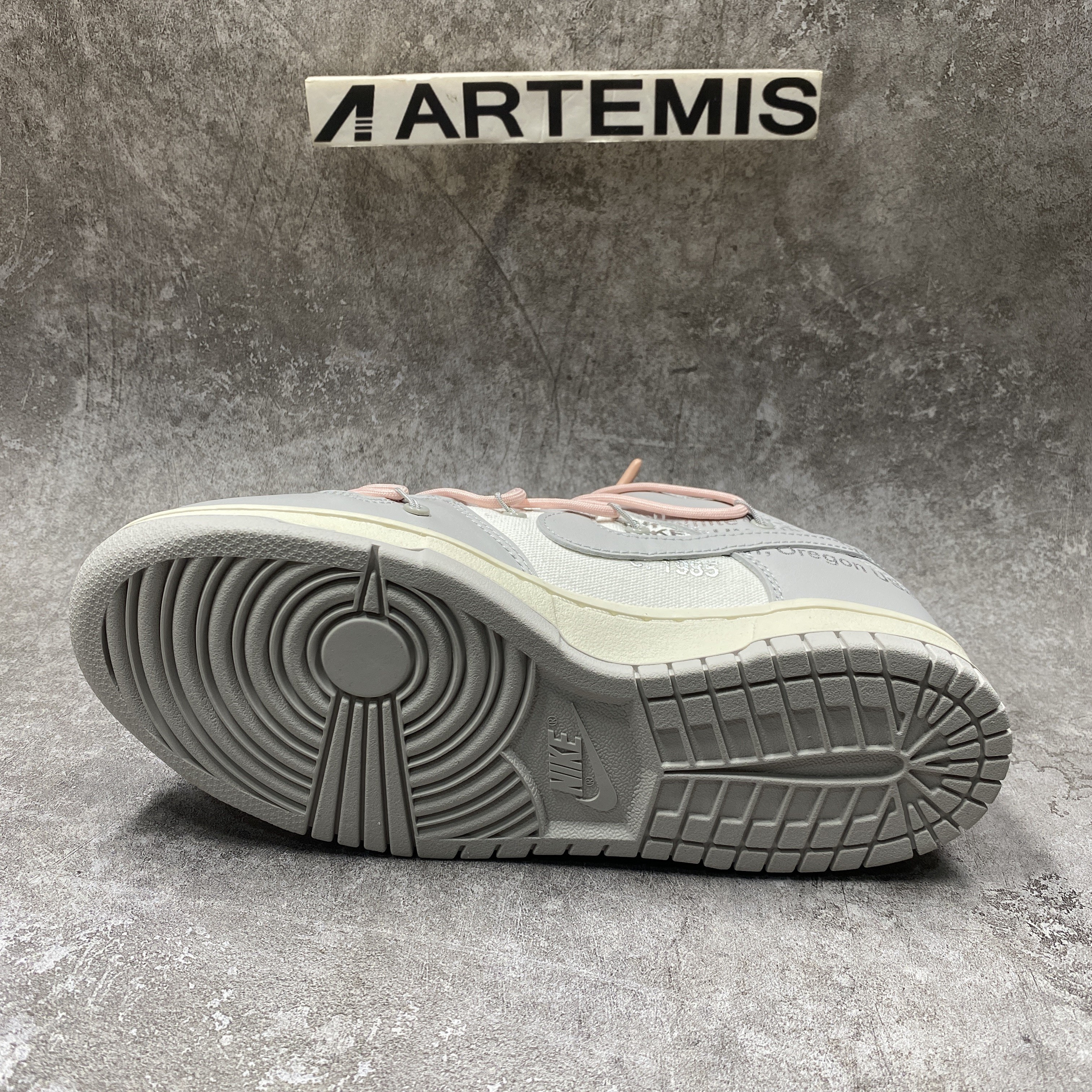 Nike Dunk Low Off-White Lot 24