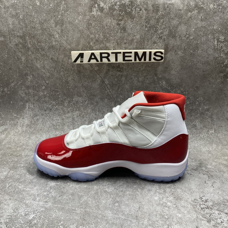 Air Jordan 11 Cherry (2022)