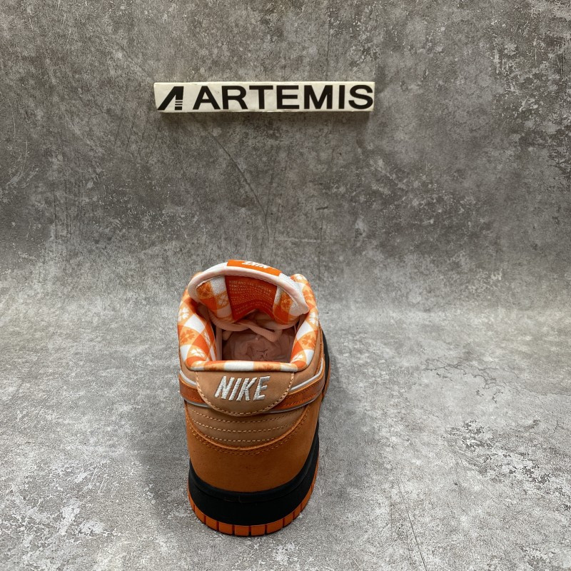 Nike SB Dunk Low Orange Lobster