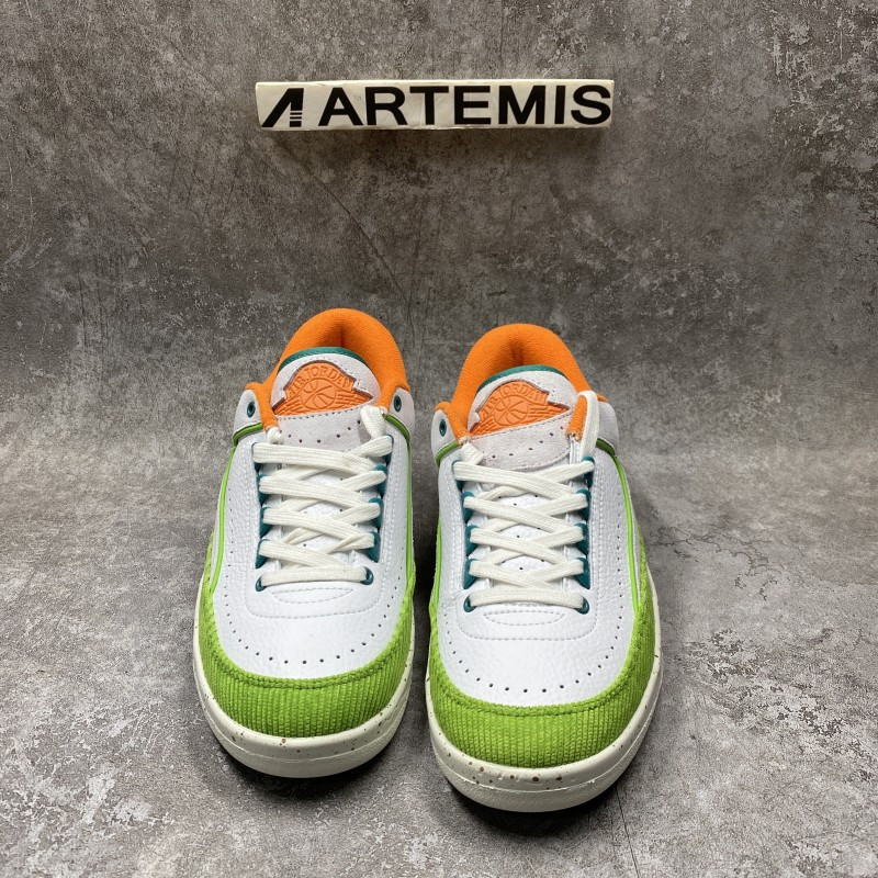 Air Jordan 2 Retro Low TITAN