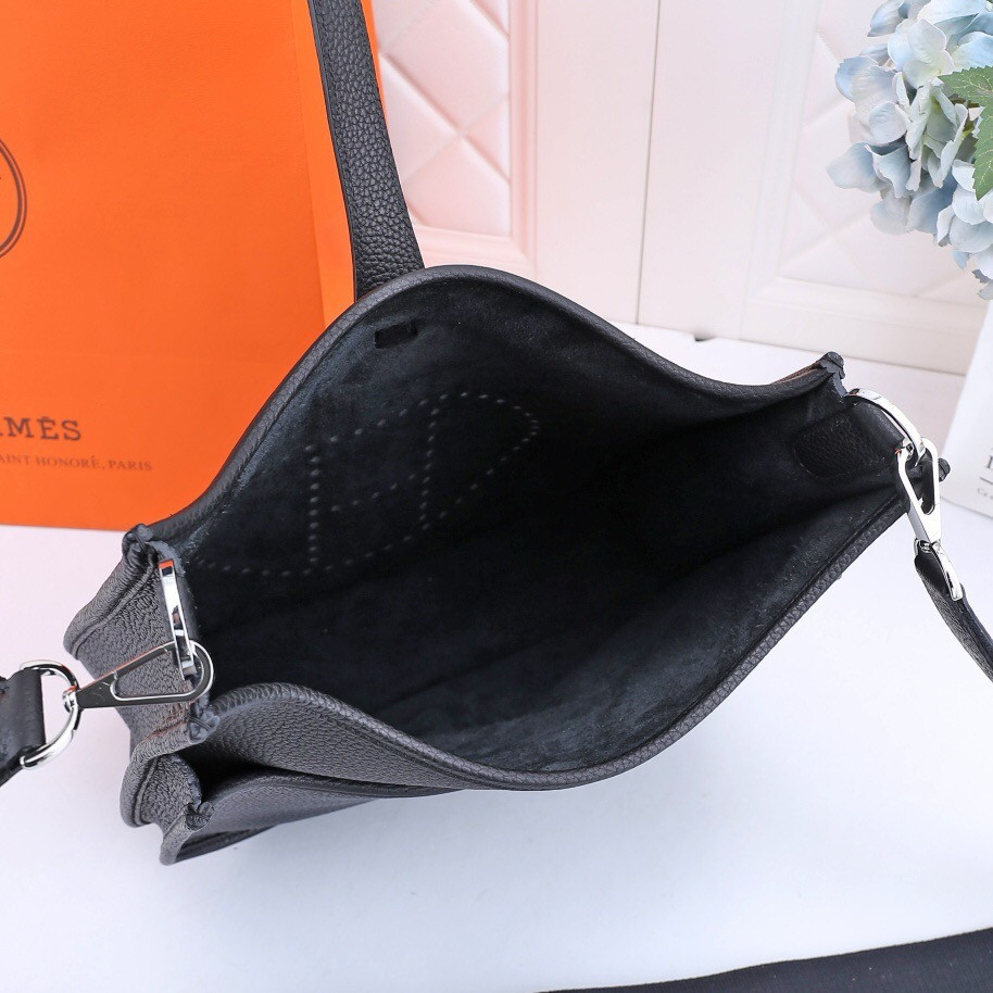 Hermès Evelyne Bag 28cm