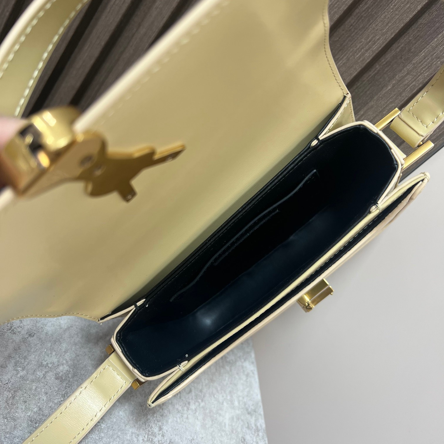 y*l solferino small satchel in box Sa**t Lau*nt yellow 7.4 x 5.1 x 1.9 inches