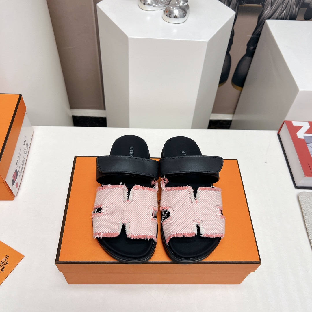 UA Hermès Chypre sandal