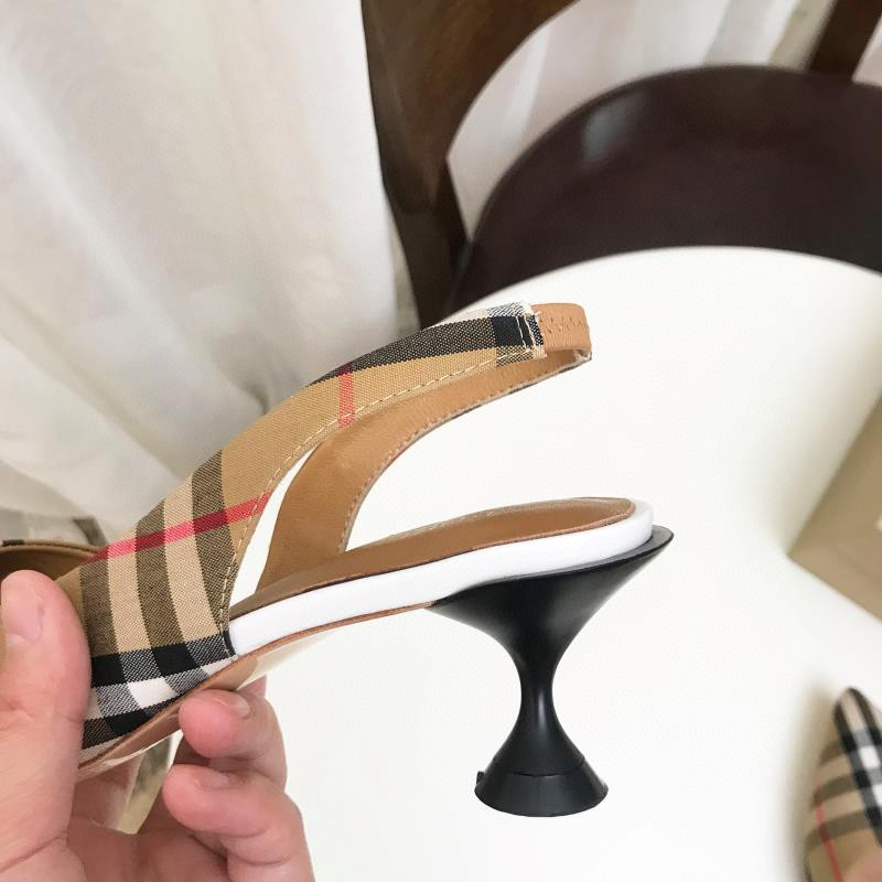 ua B**rry check slingback pumps