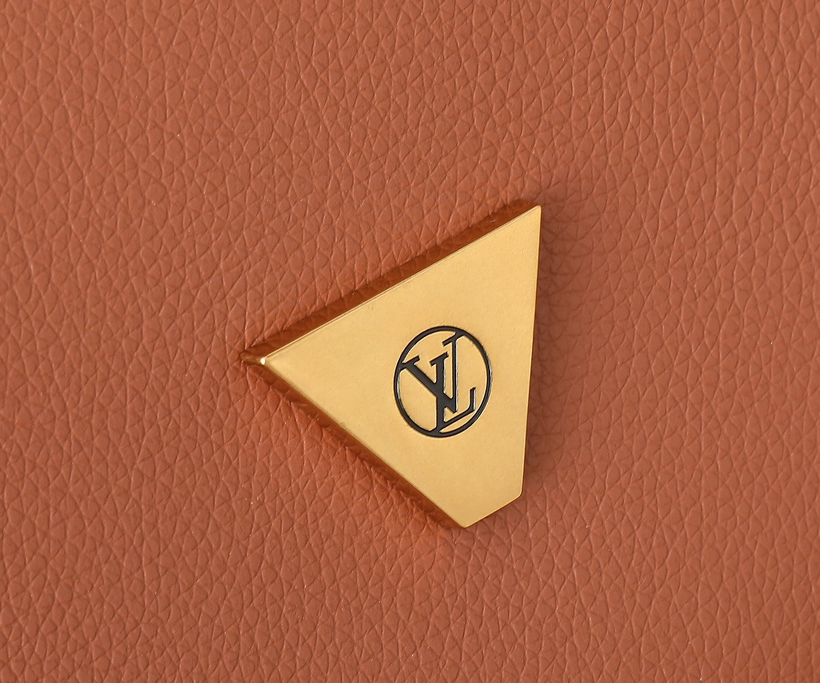 LV Soft Twist M24640 10.6 x 7.5 x 3.5 inches