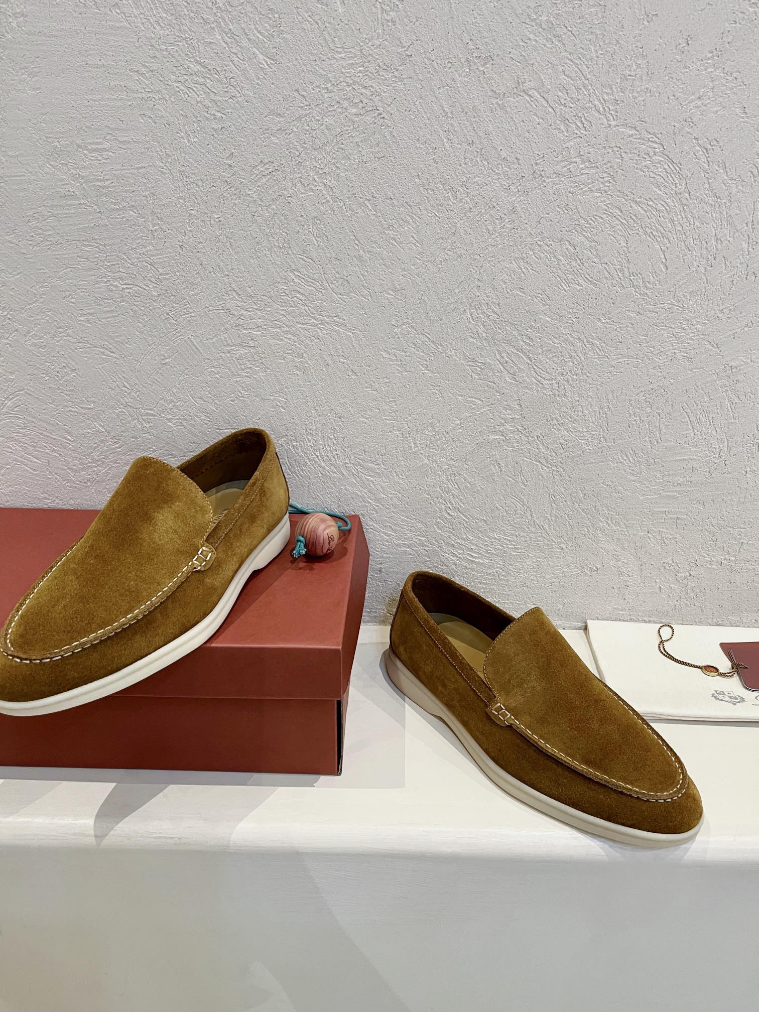 ua L**o p*ana summer walk loafers