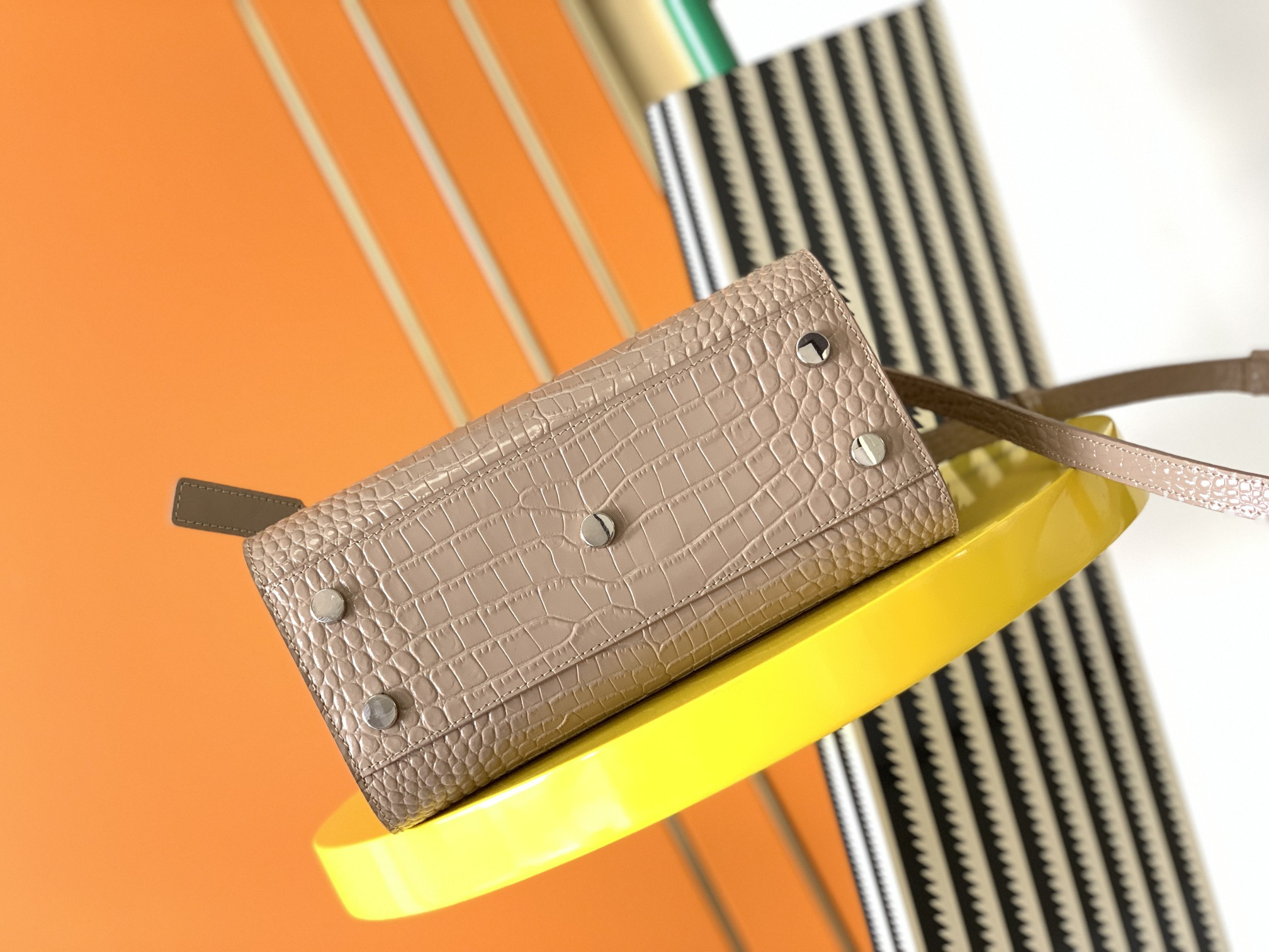 Y*L sac de jour in crocodile embossed leather - nano 22x18x10.5cm