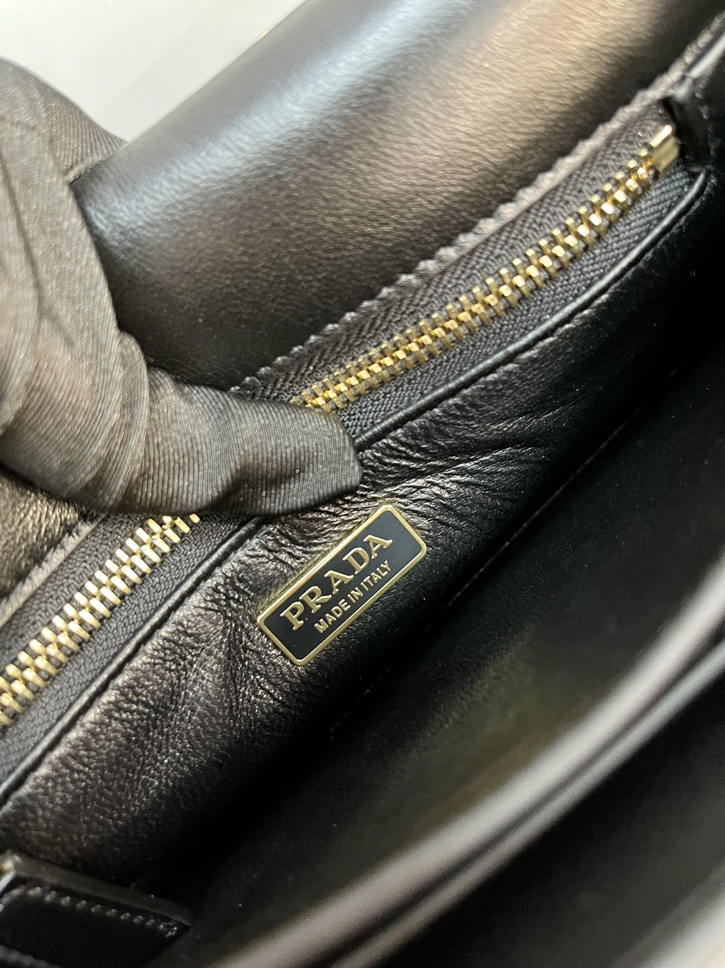 Pra*a soft sound small leather shoulder bag with charm 13.5x24x6cm