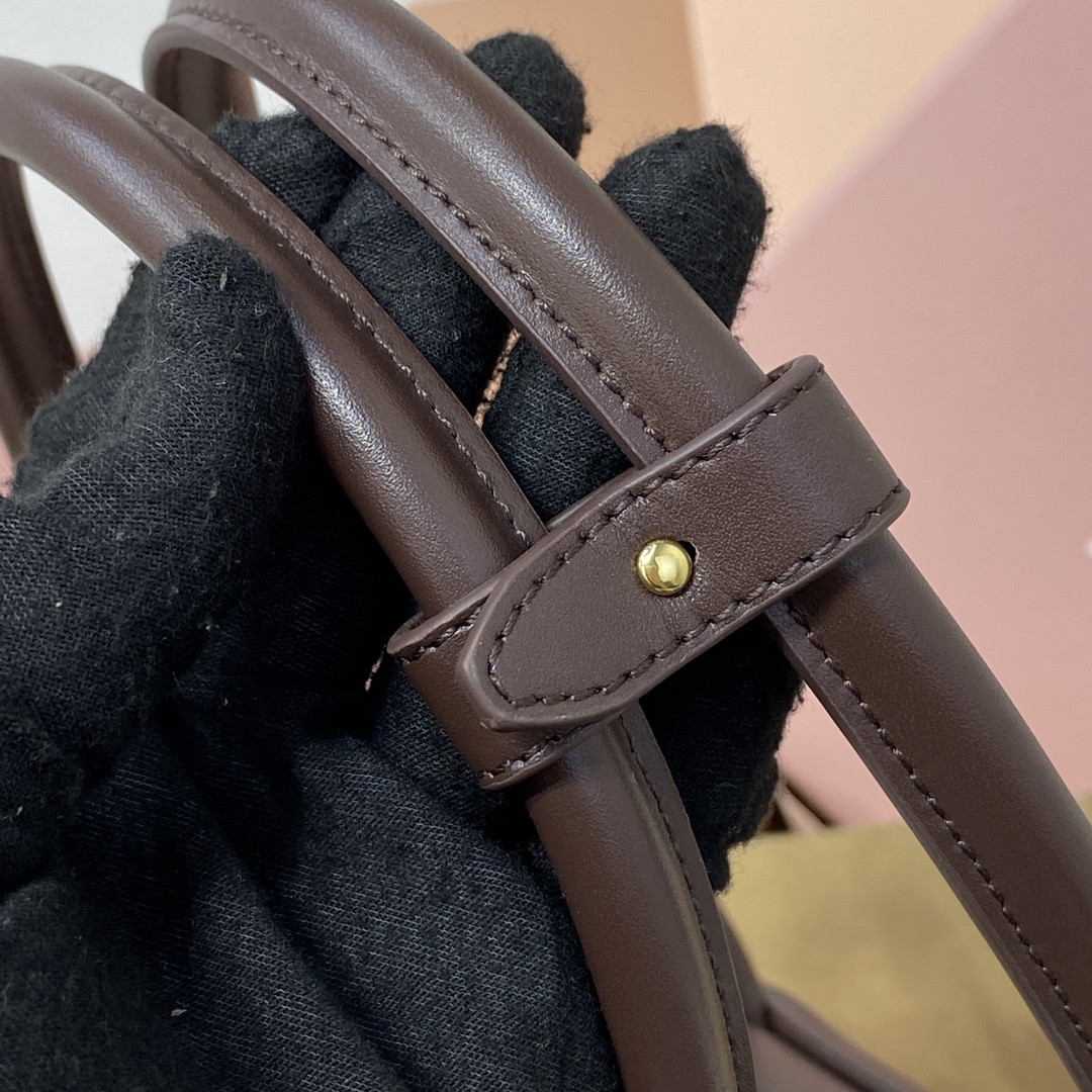 Miu Miu Beau naplak leather bag 29X17X9cm