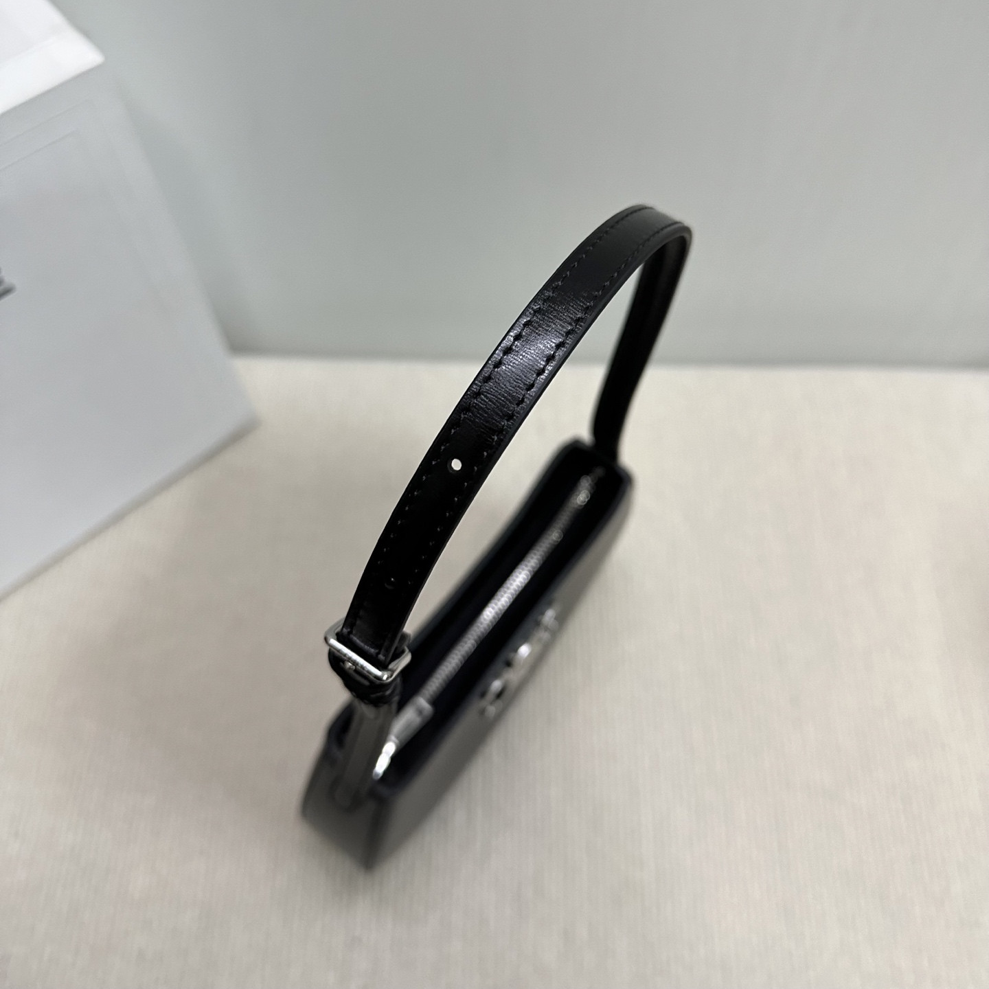 Ce**e medium tilly bag in shiny calfskin 22x13.5x4cm