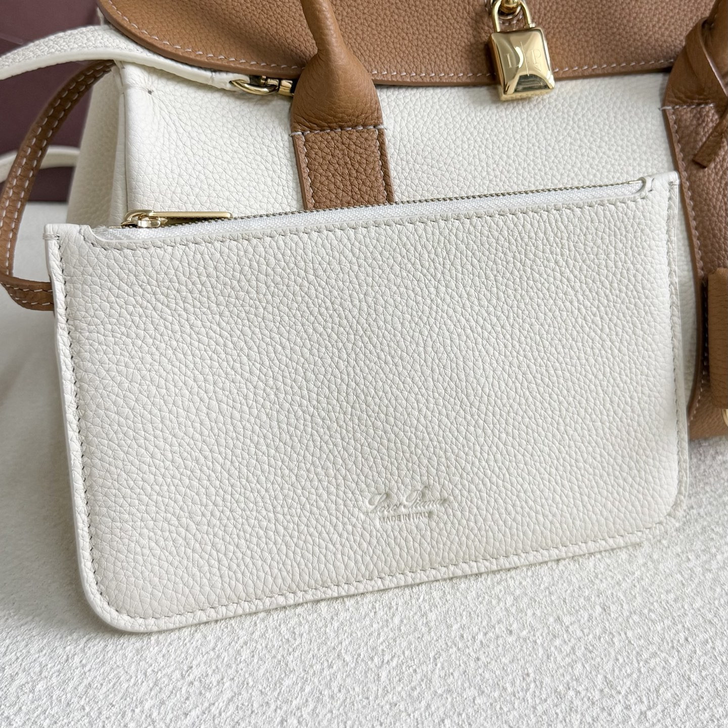 L**o p*ana loom l25 calfskin 25x18x12.5cm